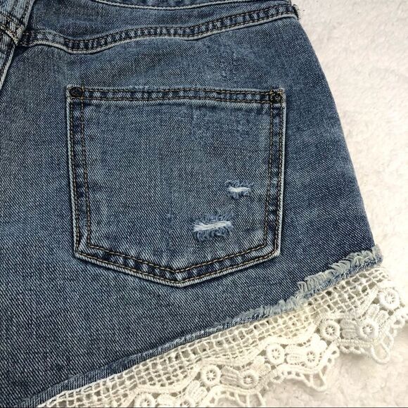 FREE PEOPLE DENIM SHORTS DISTRESSED LACE TRIM - Picture 8 of 9